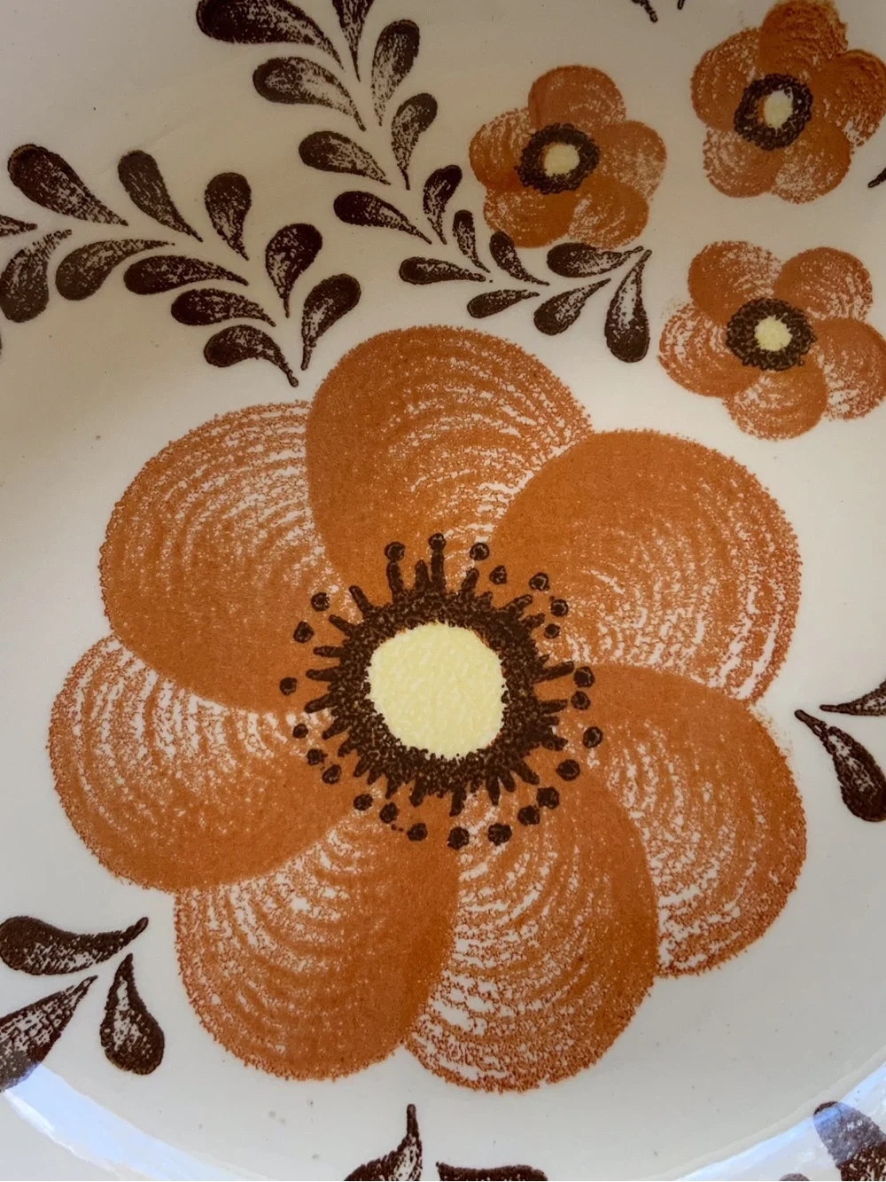 VINTAGE LARGE SERVING BOWL by ROYAL CHINA CO. 11 3/4” ROUND FLORAL